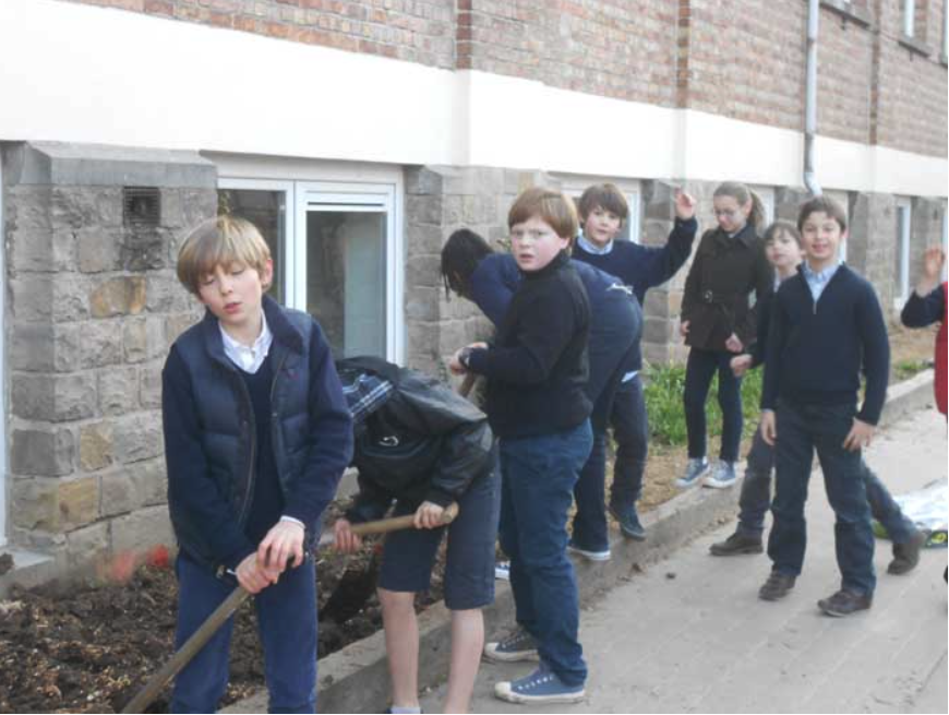 College Saint Pierre Uccle - Servites de Maries - La naissance du potager